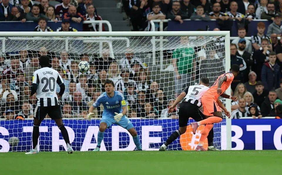 冲刺阶段瓦伦西亚备战欧冠,造点机会细节曝光,质疑声仍在,训练强度明显提升的简单介绍 冲刺阶段瓦伦西亚备战欧冠,造点机会细节曝光,质疑声仍在,训练强度明显提升的简单介绍